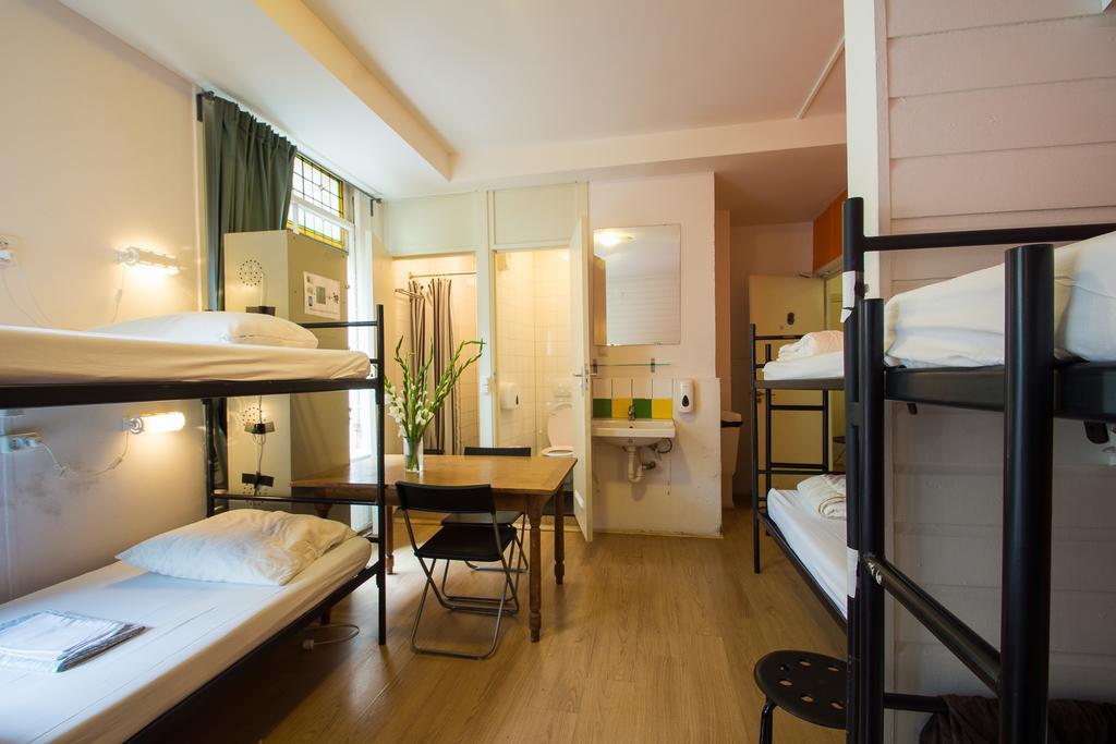 Stone Hotel & Hostel Утрехт Экстерьер фото